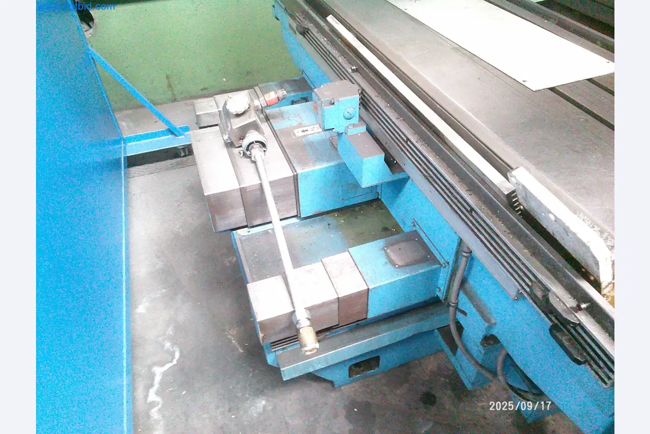 Machines and systems from the automotive supply industry-4