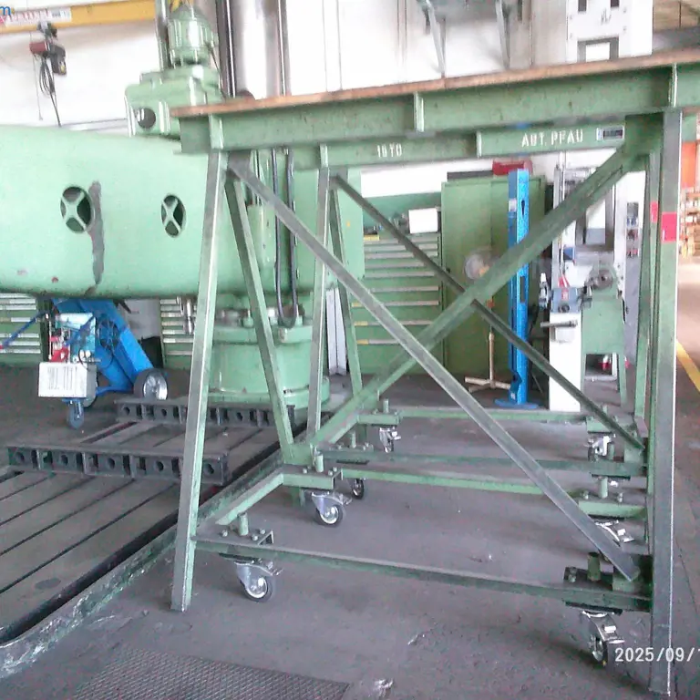 Mobile storage racks