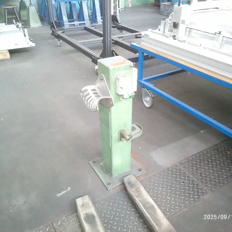 Media connection (UV314.026.1 F129)