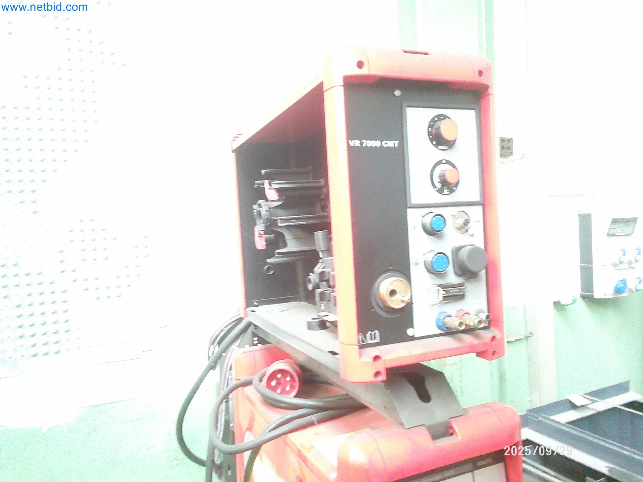 Machines and systems from the automotive supply industry-2