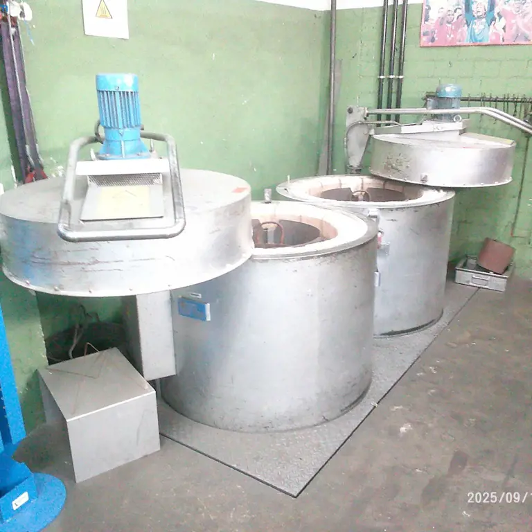 2 Electric circulation furnaces / melting furnaces (1 + 2) Houghton Durferrit LSU 60/100