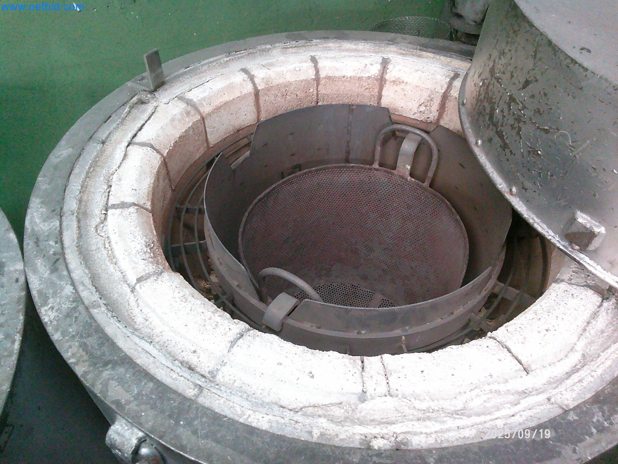 Machines and systems from the automotive supply industry-3