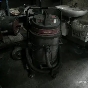 Industrial vacuum cleaner Starmix
