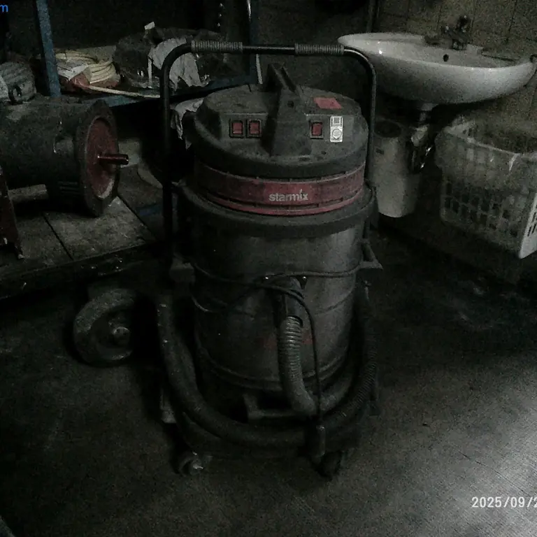 Industrial vacuum cleaner Starmix