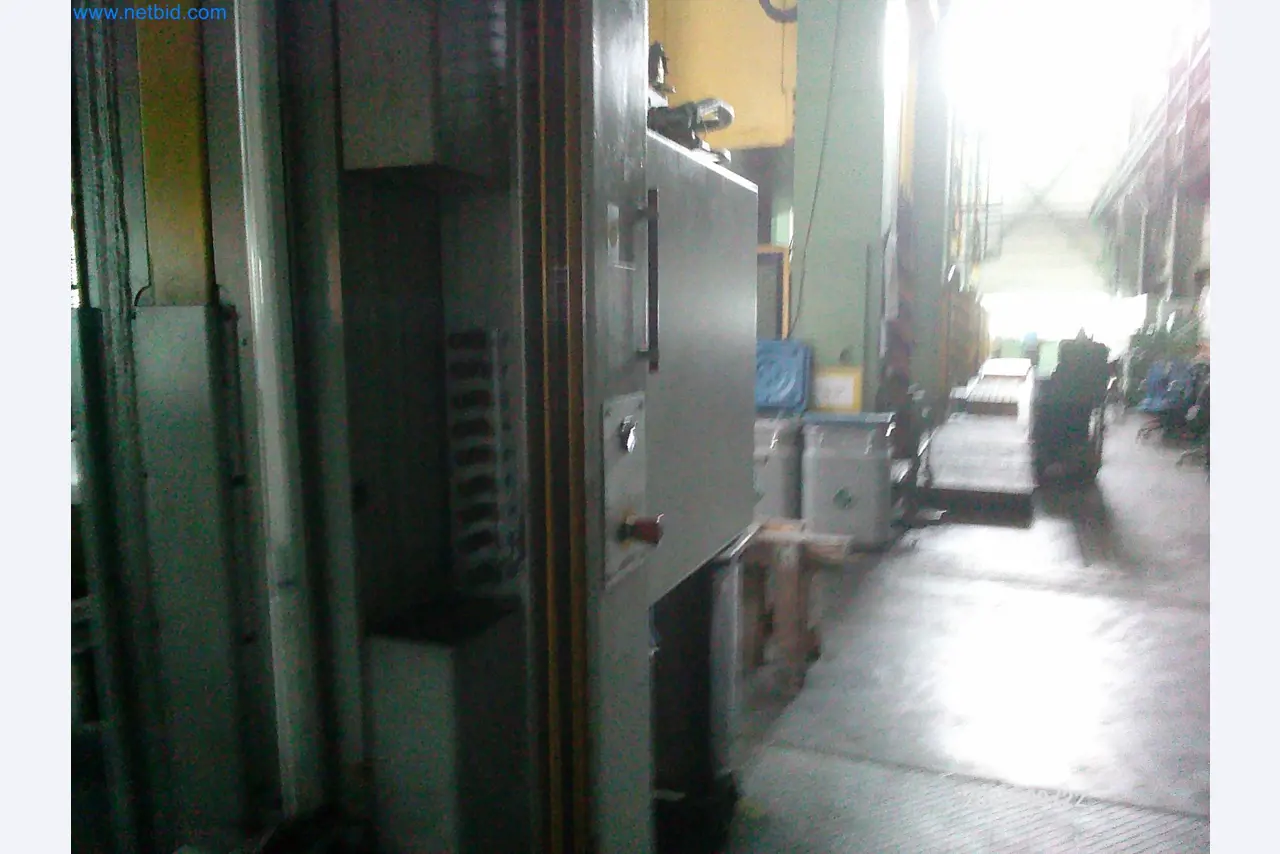 Machines and systems from the automotive supply industry-6