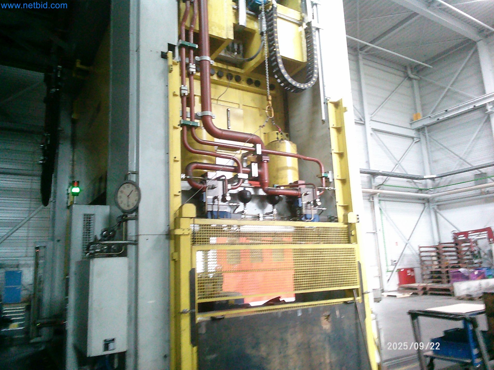 Machines and systems from the automotive supply industry-7