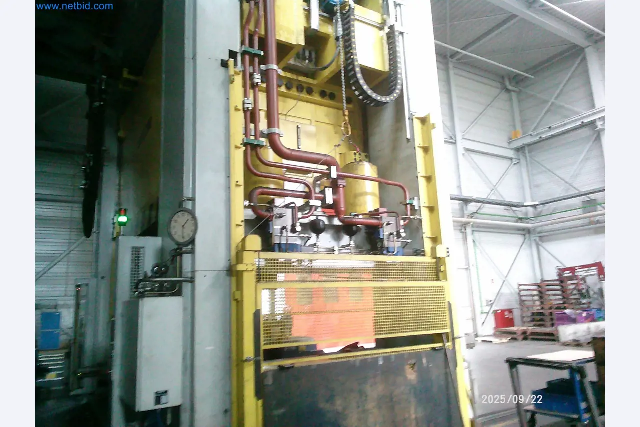 Machines and systems from the automotive supply industry-7