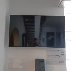 55" flat screen TV Samsung UE55M5580AU