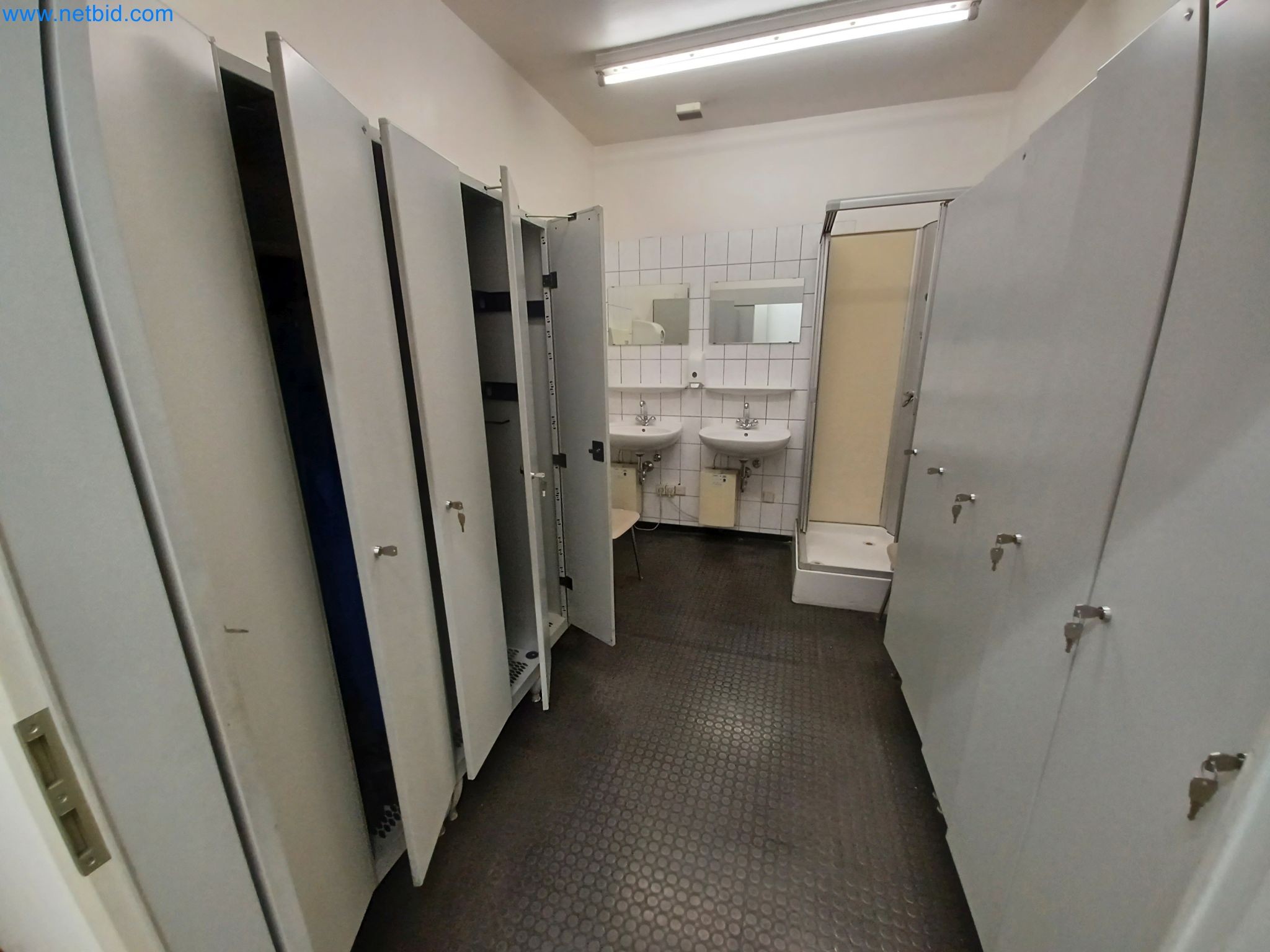 Machines and systems from the automotive supply industry-1