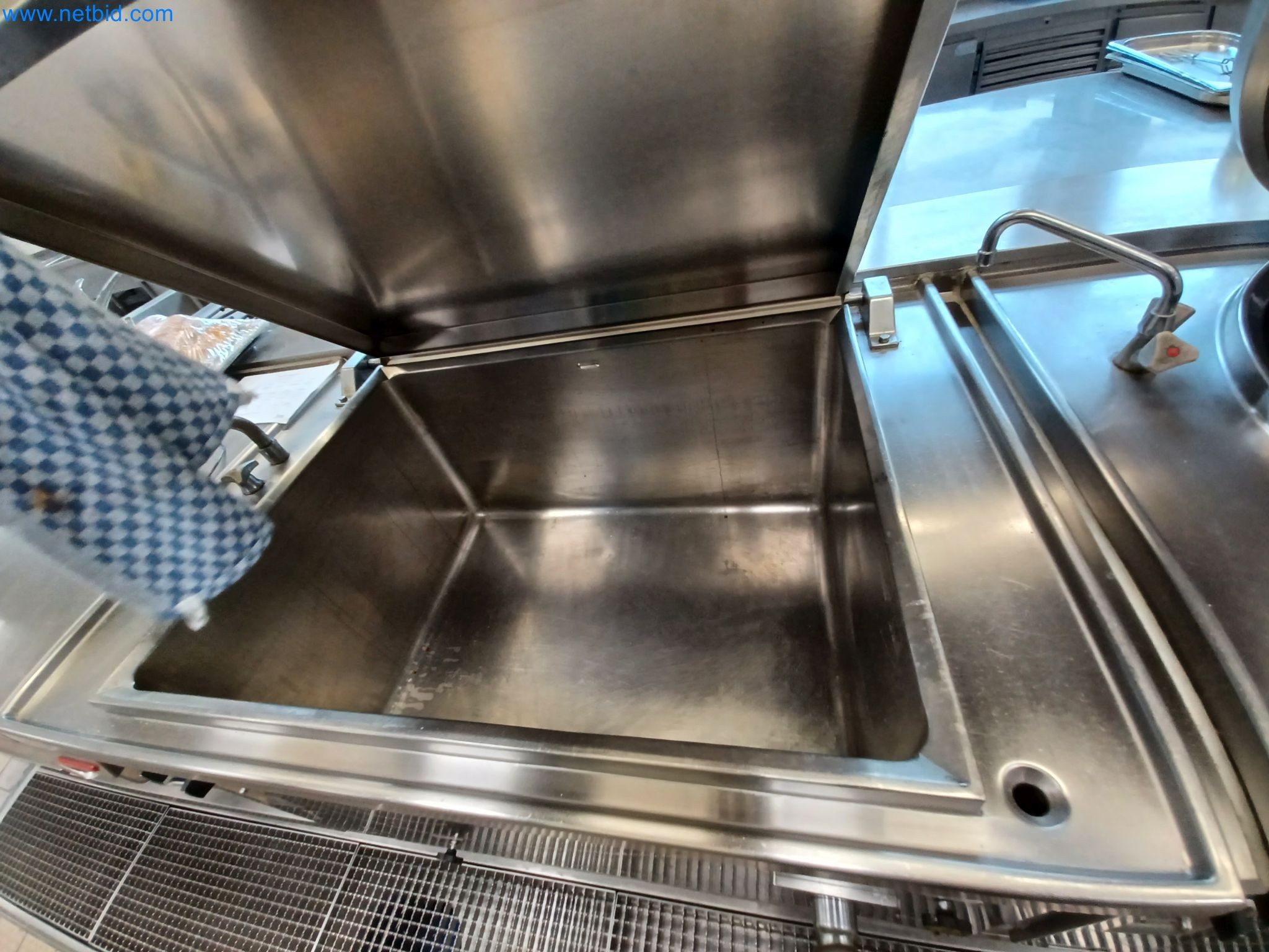 Machines and systems from the automotive supply industry-3