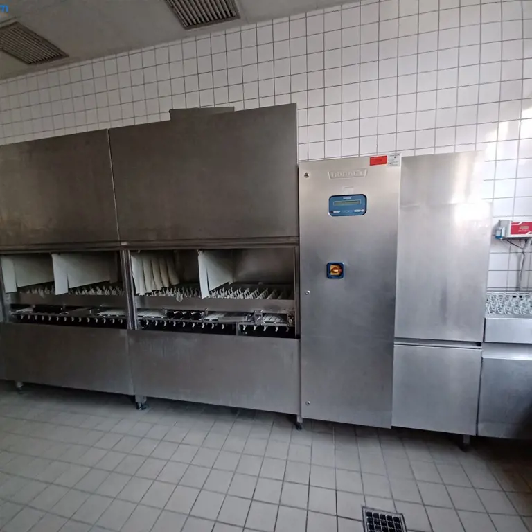 Pass-through dishwasher Hobart FTN-SA