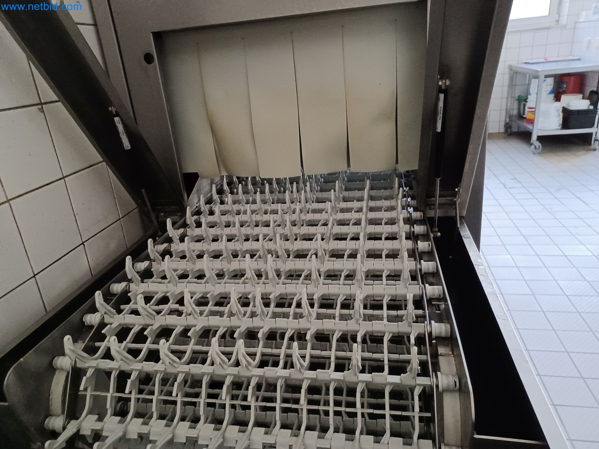 Machines and systems from the automotive supply industry-4