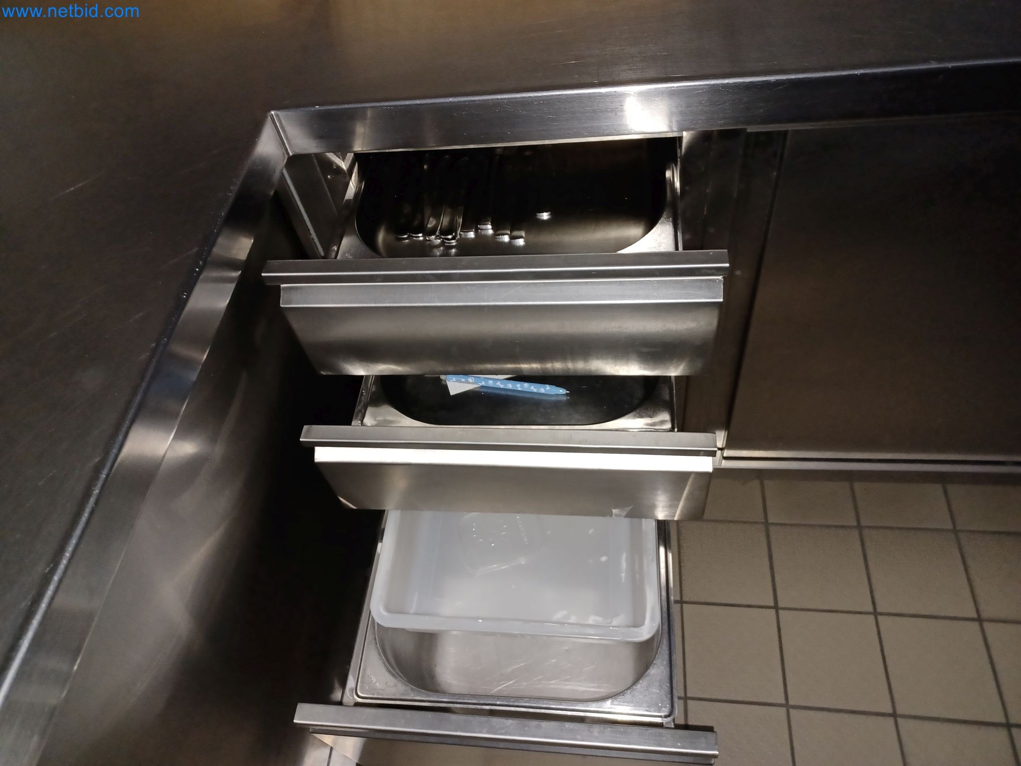 Machines and systems from the automotive supply industry-4