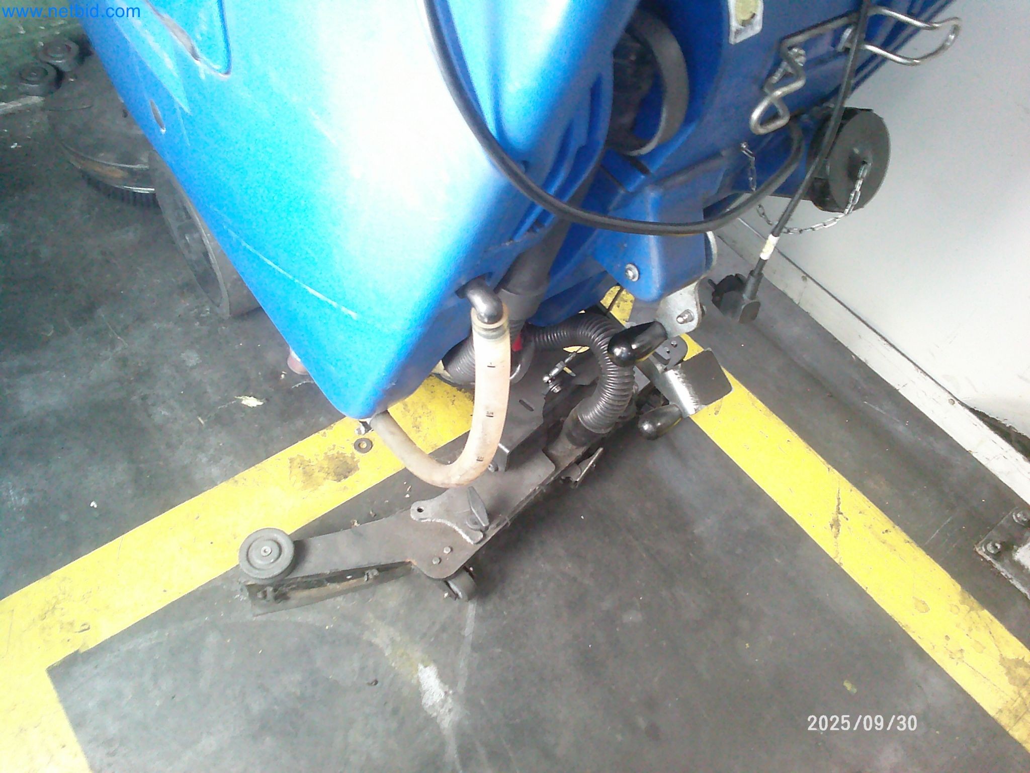 Machines and systems from the automotive supply industry-7