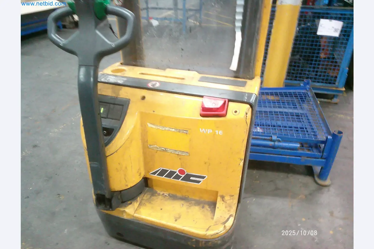 Machines and systems from the automotive supply industry-4