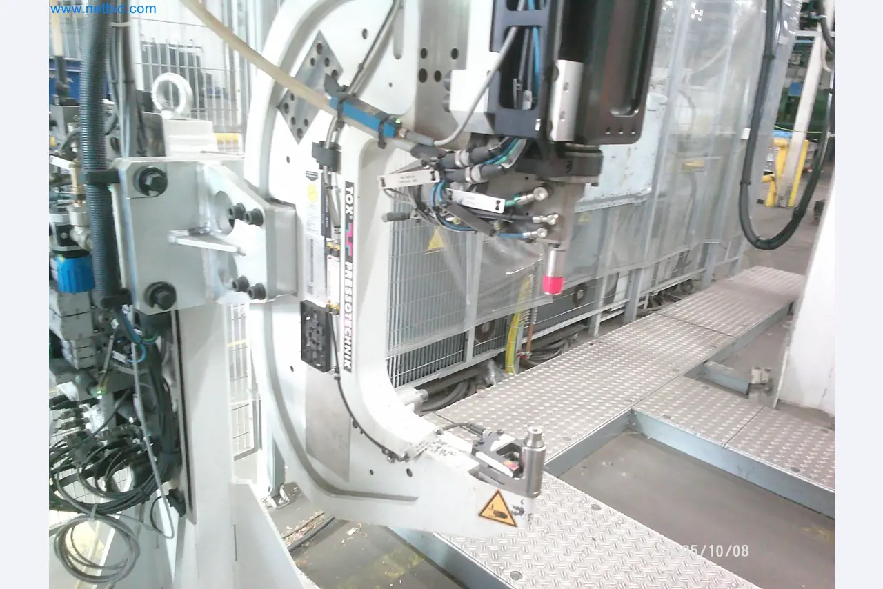 Machines and systems from the automotive supply industry-10