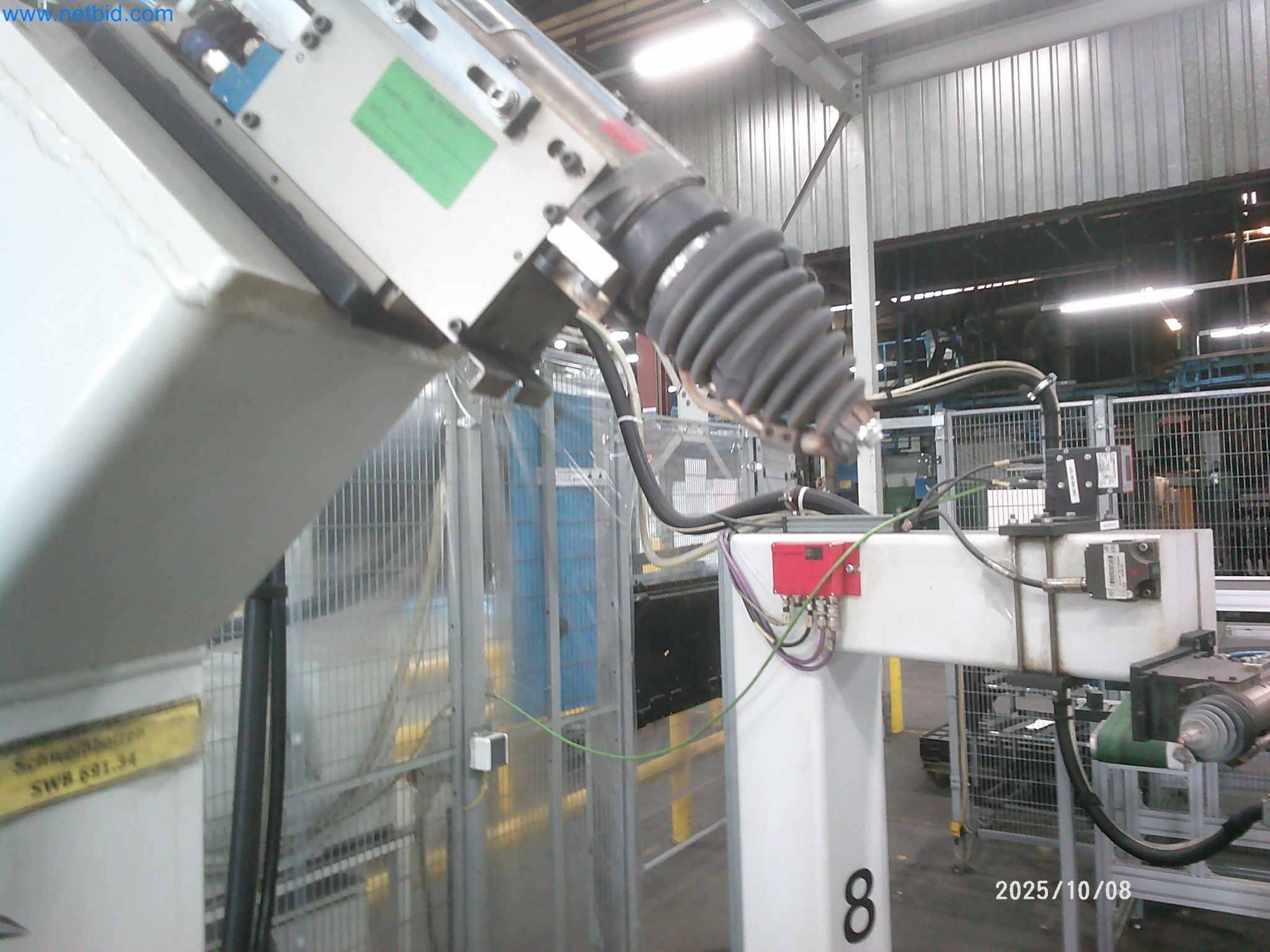 Machines and systems from the automotive supply industry-14