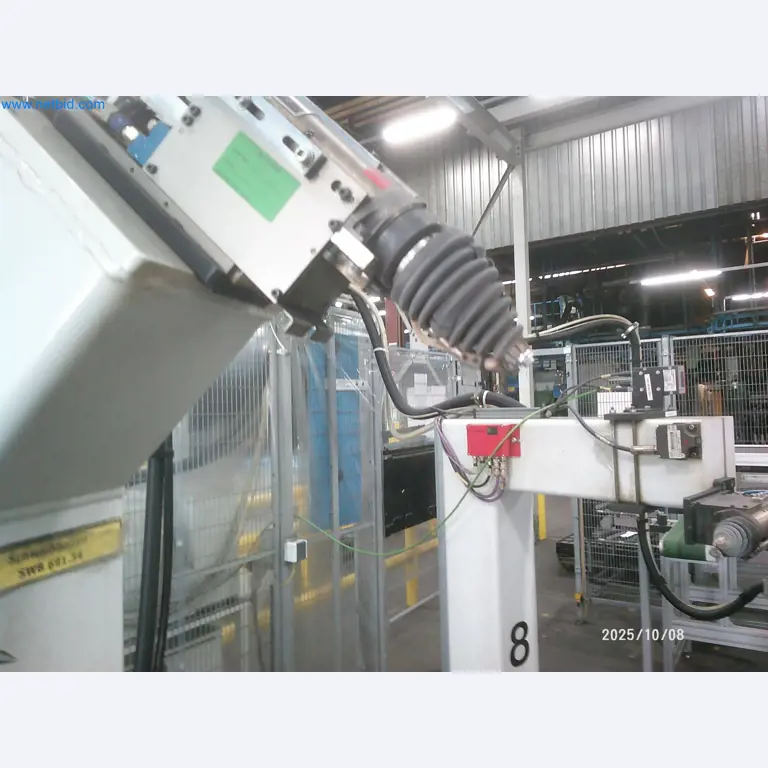 Machines and systems from the automotive supply industry-14