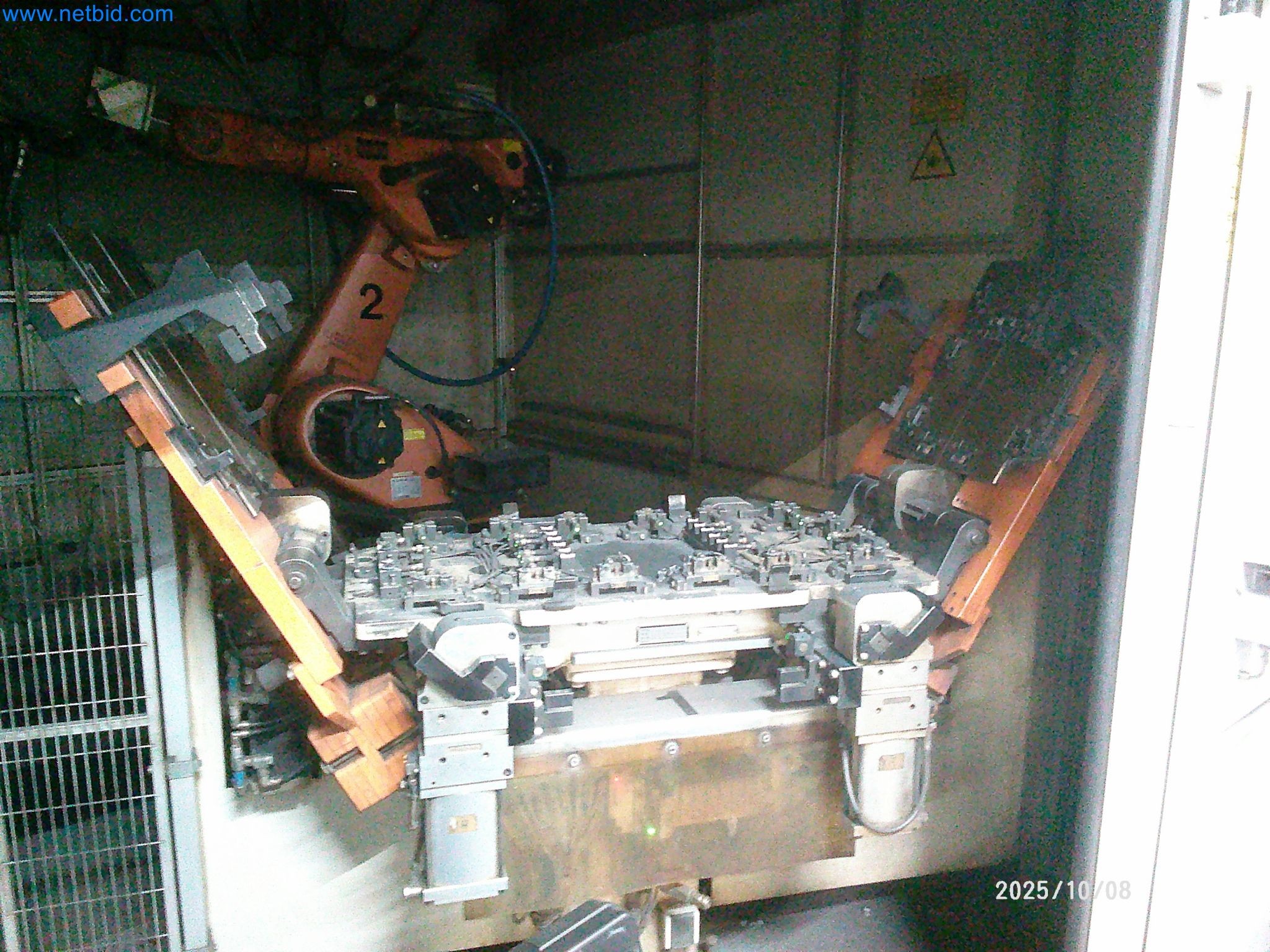 Machines and systems from the automotive supply industry-19