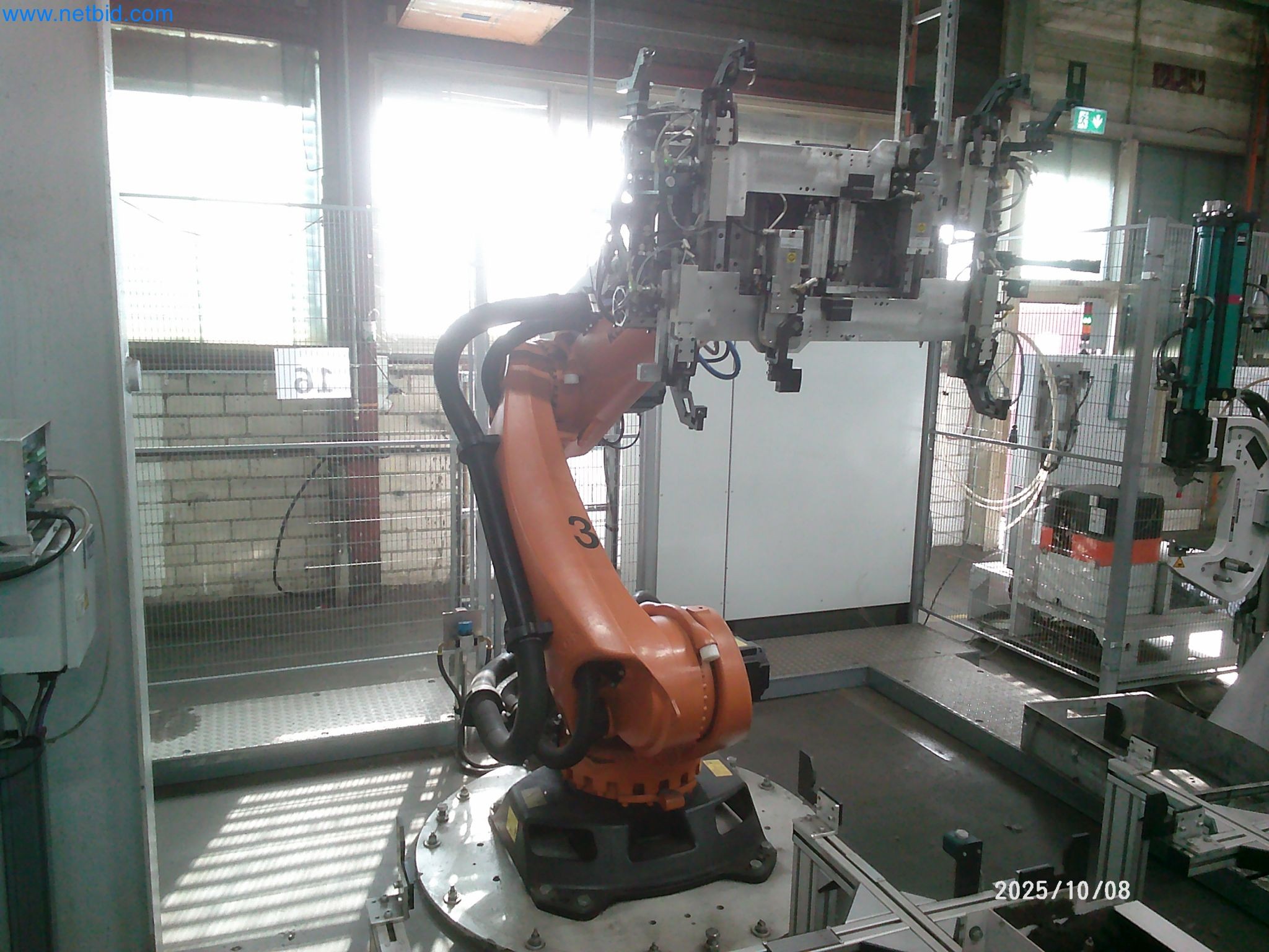 Machines and systems from the automotive supply industry-7