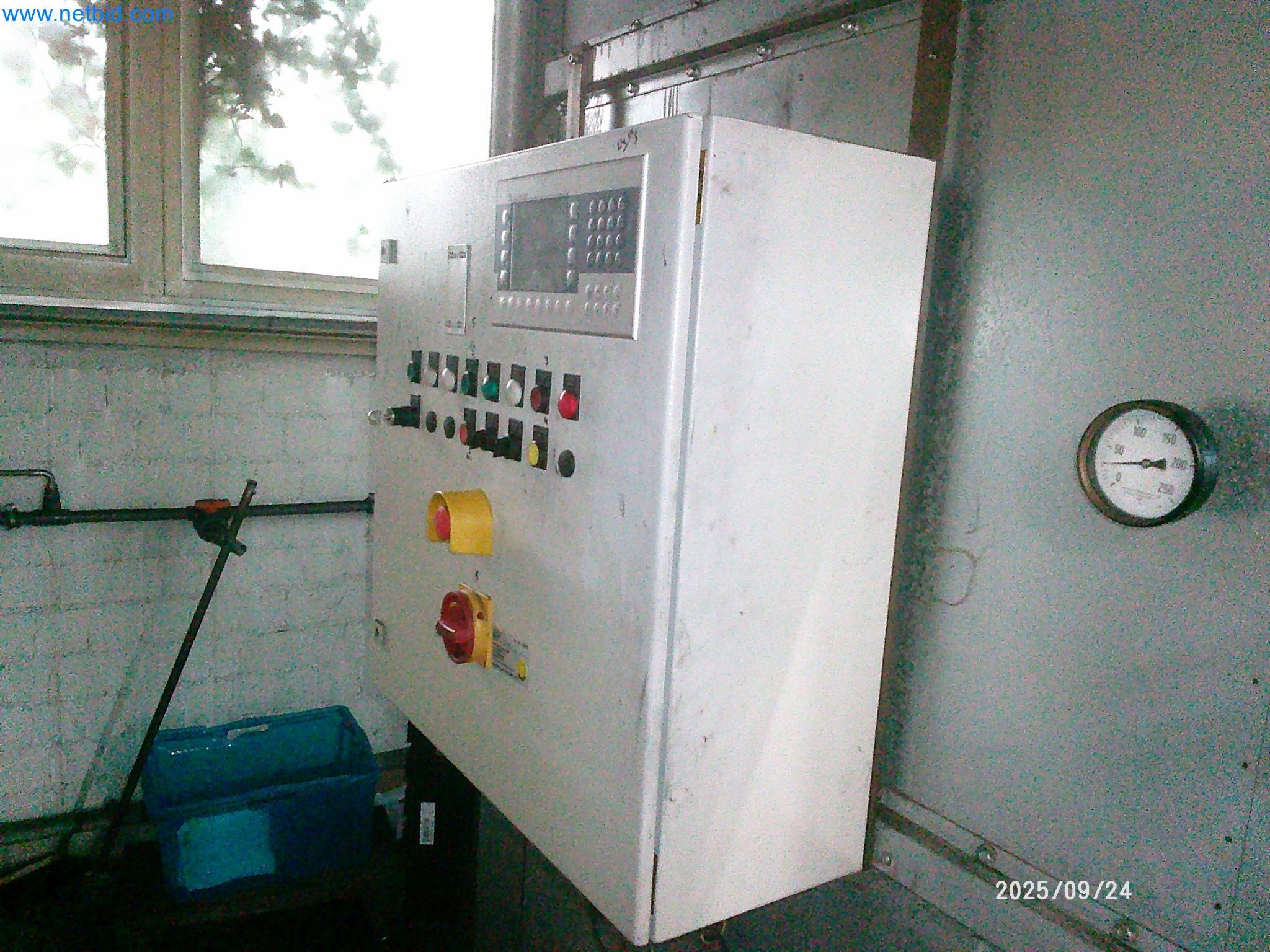 Machines and systems from the automotive supply industry-4