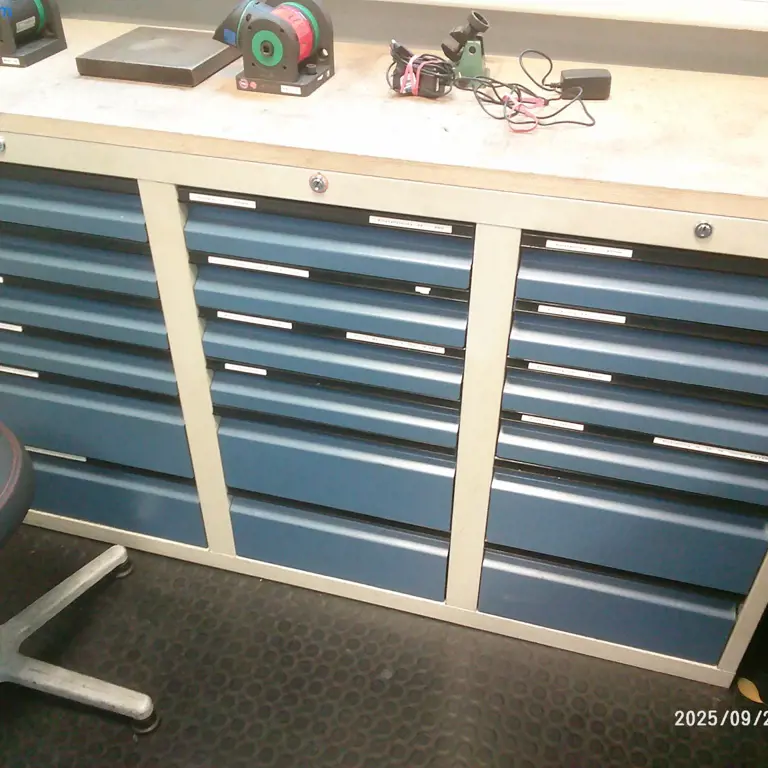 3-compartment tool drawer cabinet