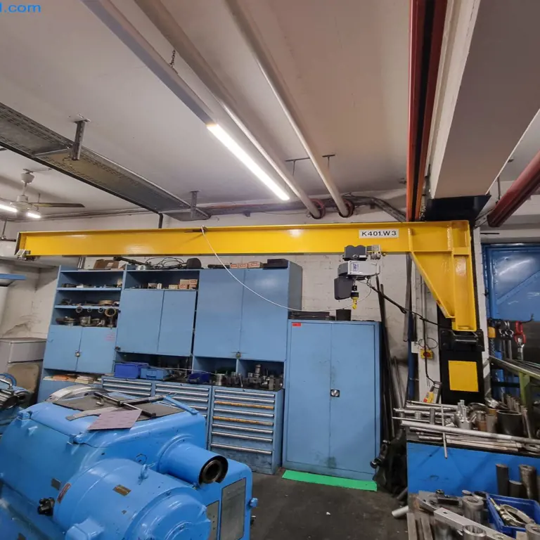 Wall-mounted slewing jib crane SWF