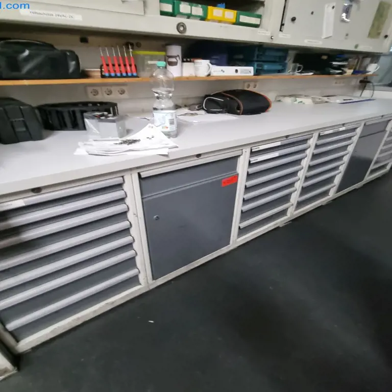 12 Tool drawer cabinets Lista