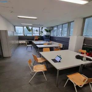 8 Cassette locker system, tables