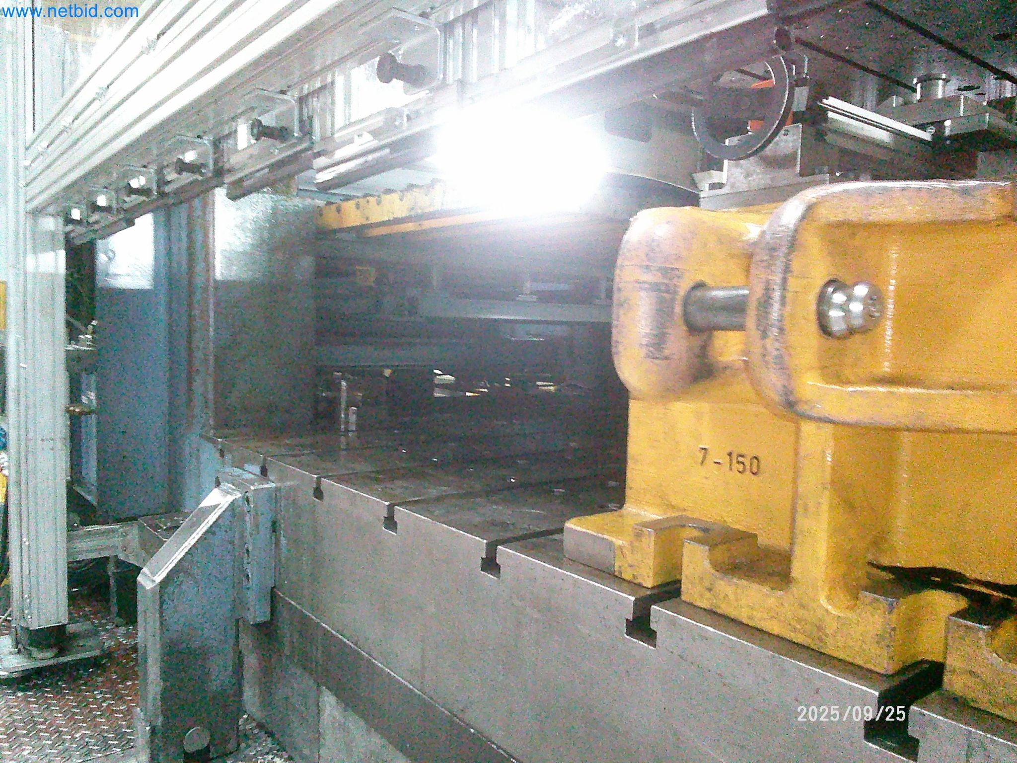 Machines and systems from the automotive supply industry-11