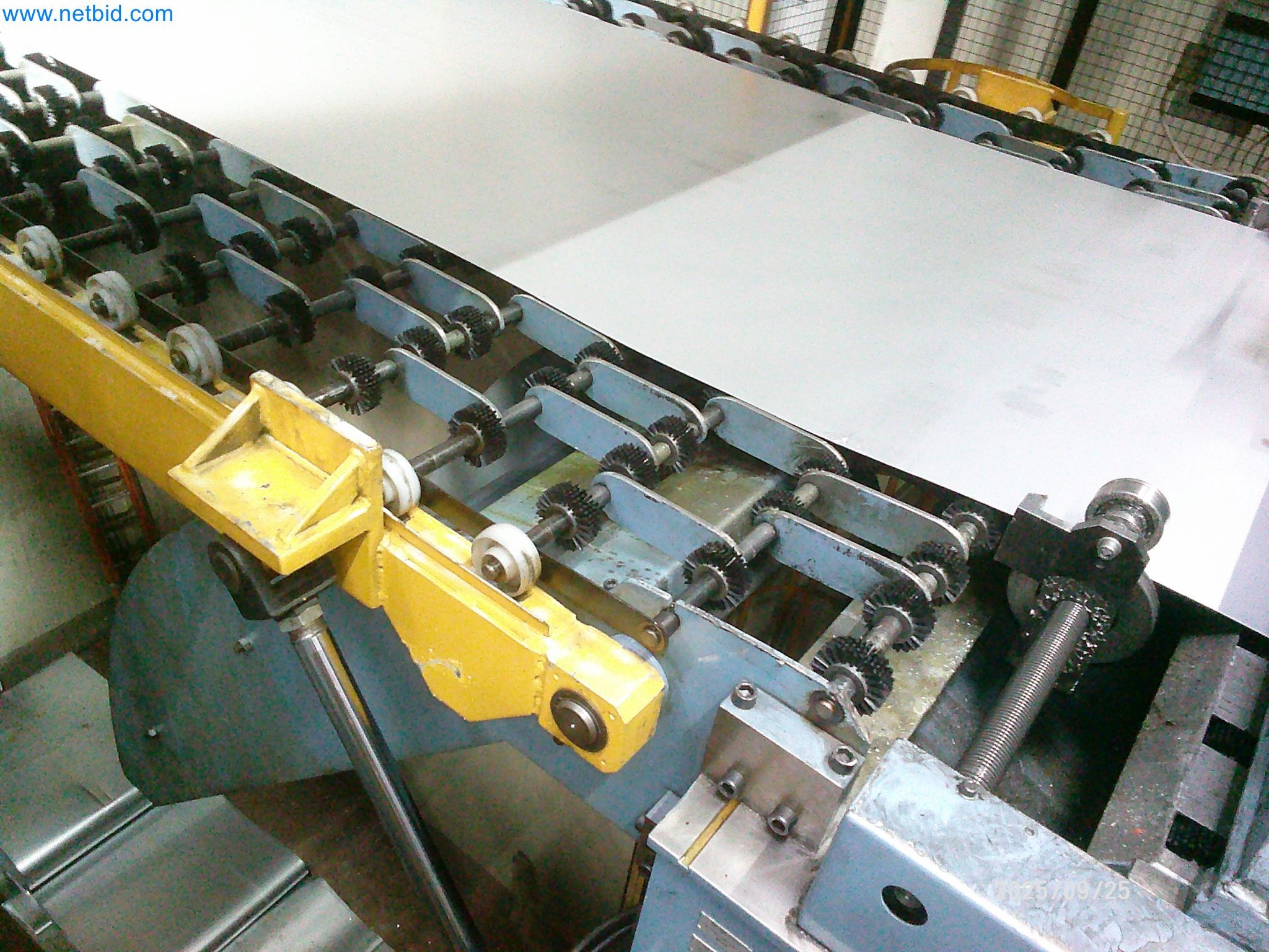 Machines and systems from the automotive supply industry-17