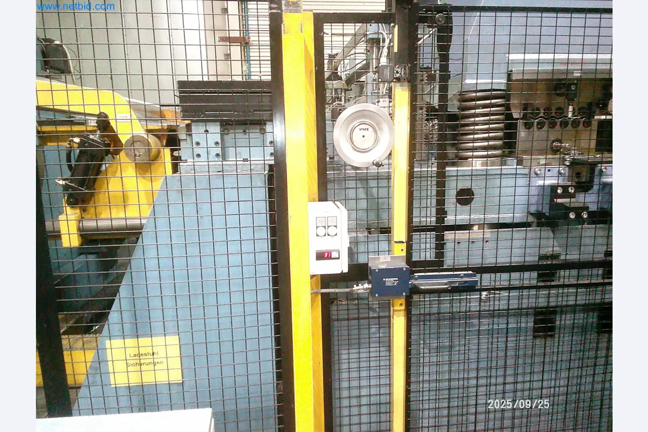 Machines and systems from the automotive supply industry-22