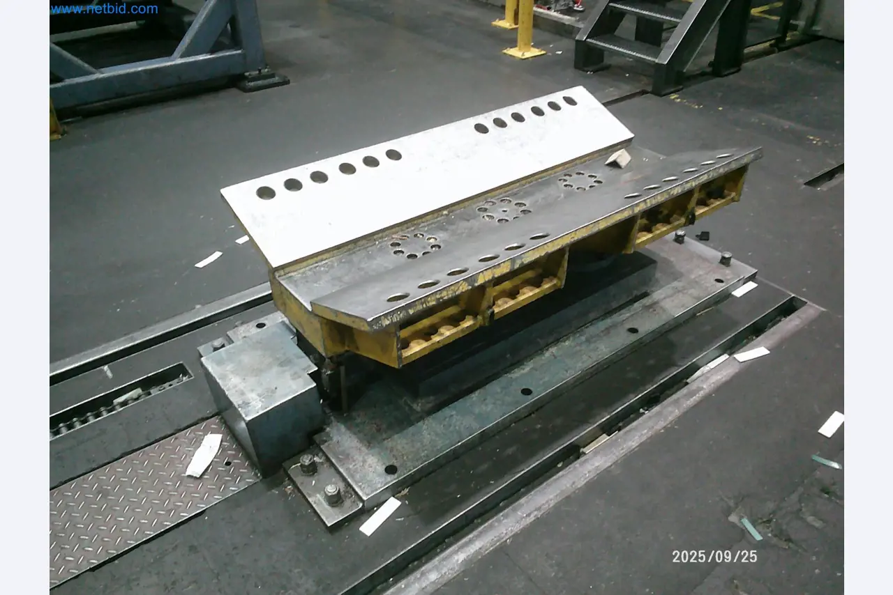 Machines and systems from the automotive supply industry-26