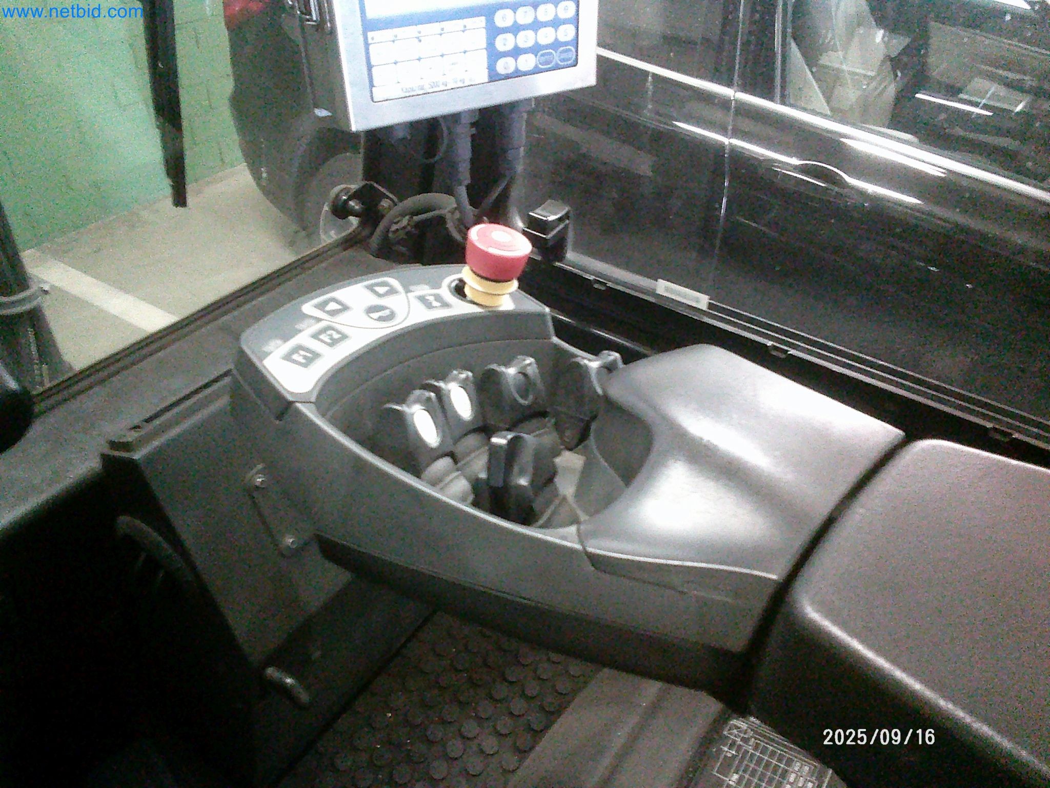 Machines and systems from the automotive supply industry-6