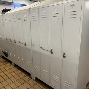 40 Changing room lockers CP