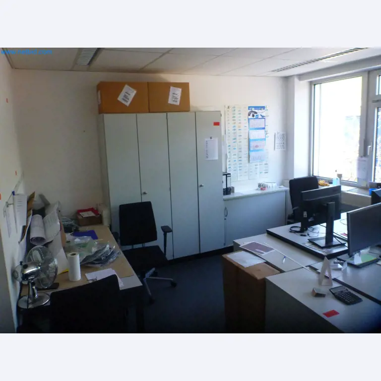 Stroje a systémy z oblasti dodávek pro automobilový průmysl-1