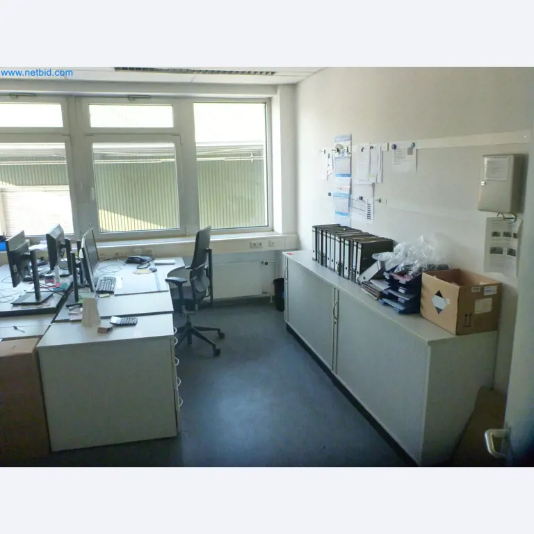 Stroje a systémy z oblasti dodávek pro automobilový průmysl-2