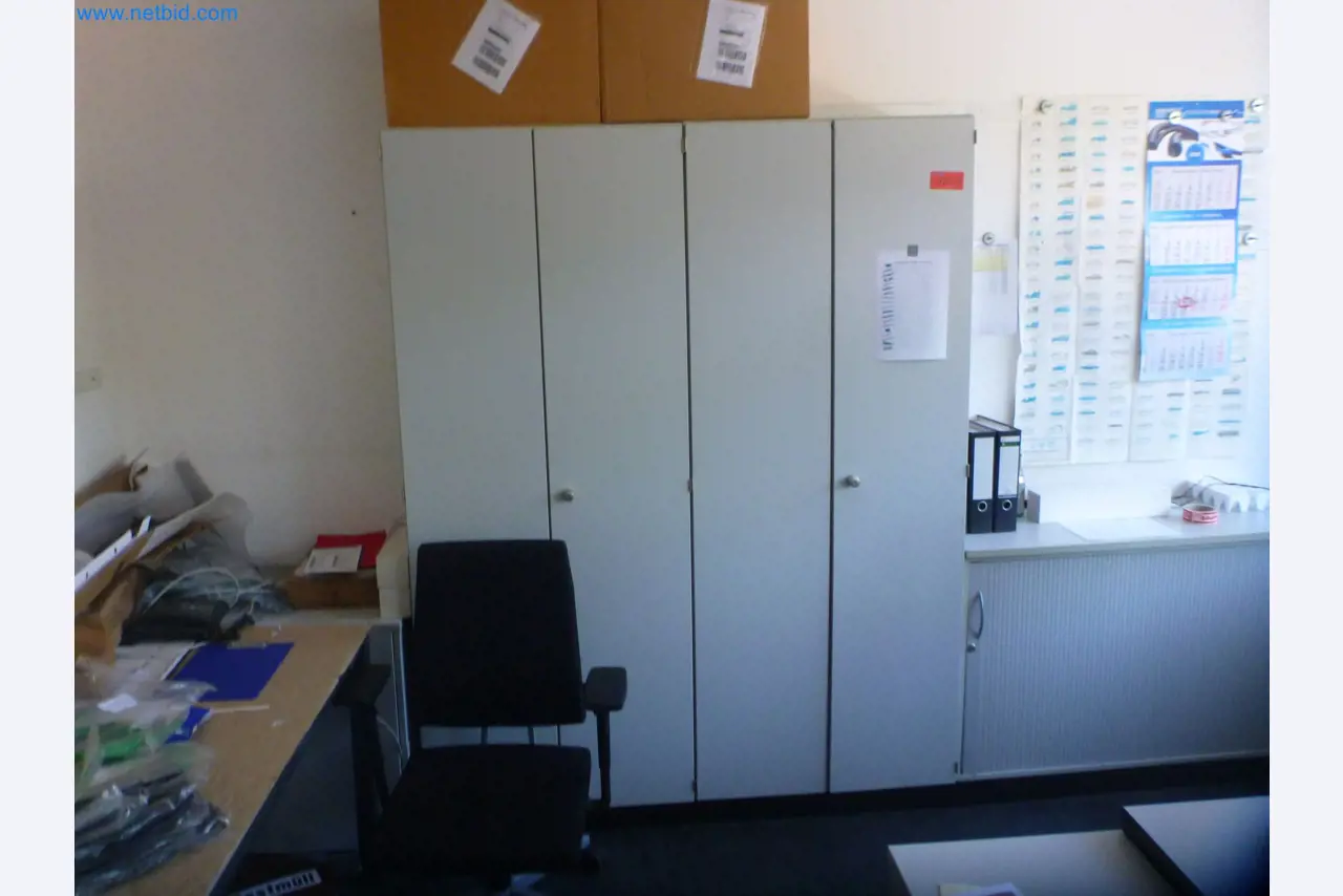 Stroje a systémy z oblasti dodávek pro automobilový průmysl-6