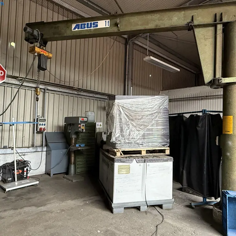 Pillar-mounted slewing jib crane (K605.1)