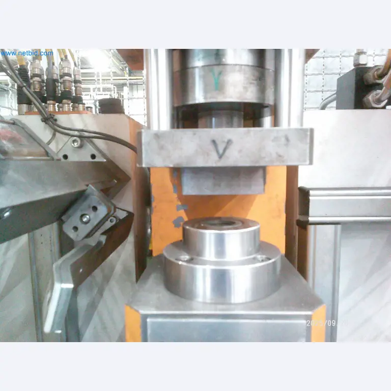 Machines and systems from the automotive supply industry-3