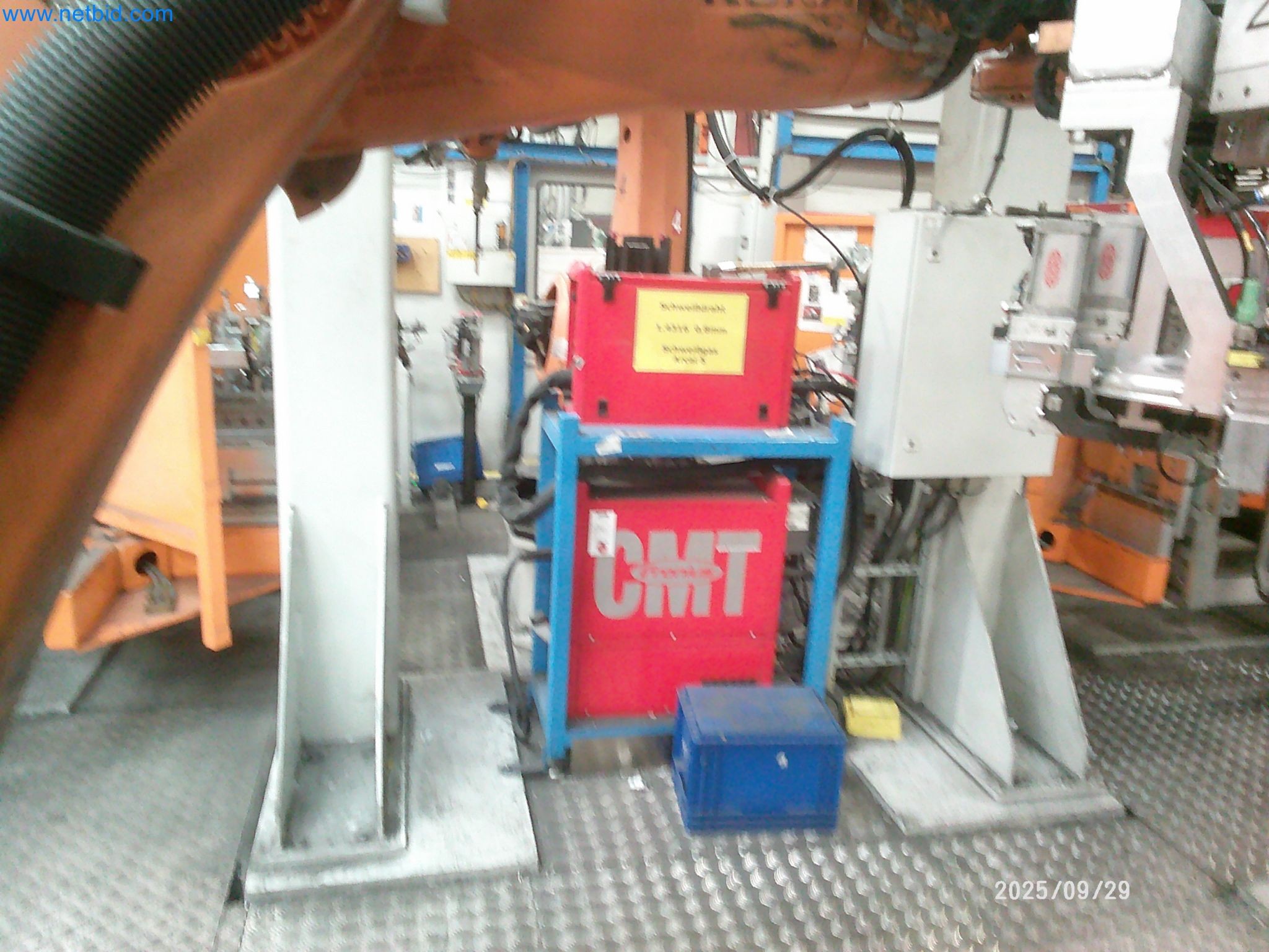 Machines and systems from the automotive supply industry-15