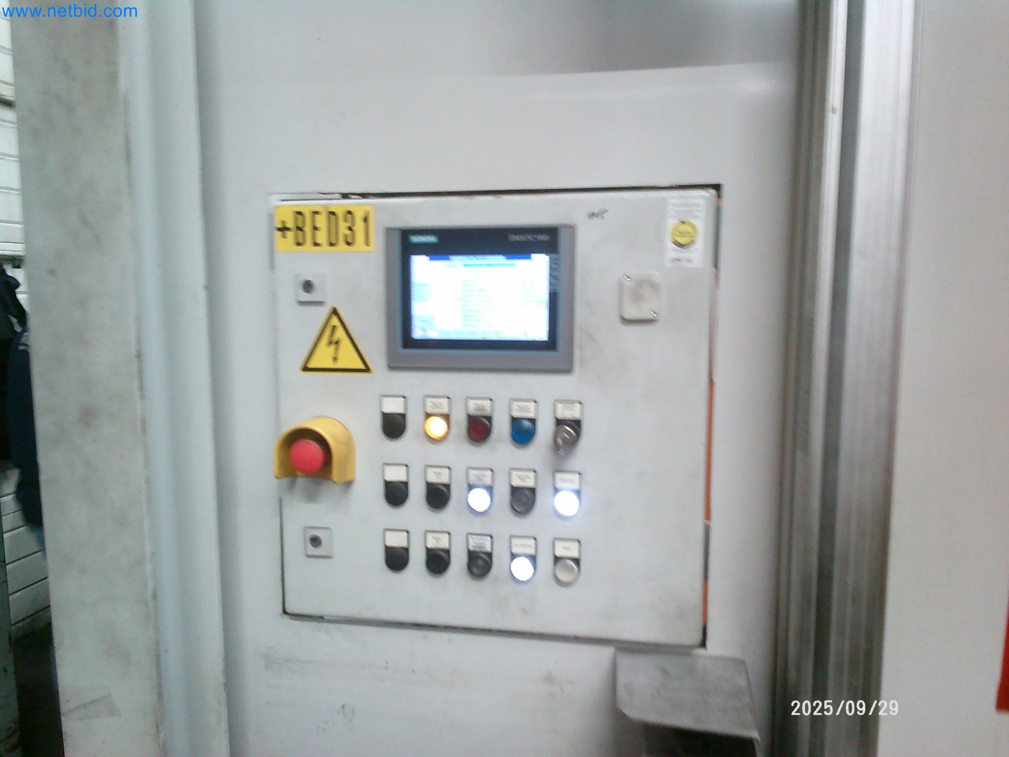 Machines and systems from the automotive supply industry-7