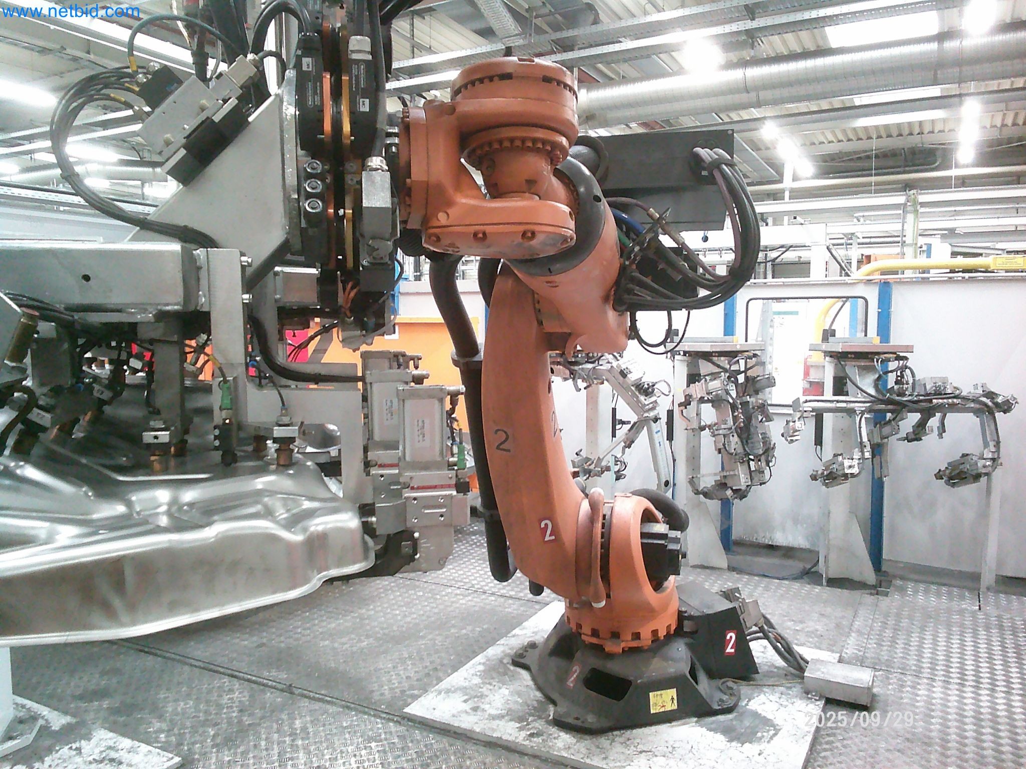Machines and systems from the automotive supply industry-9