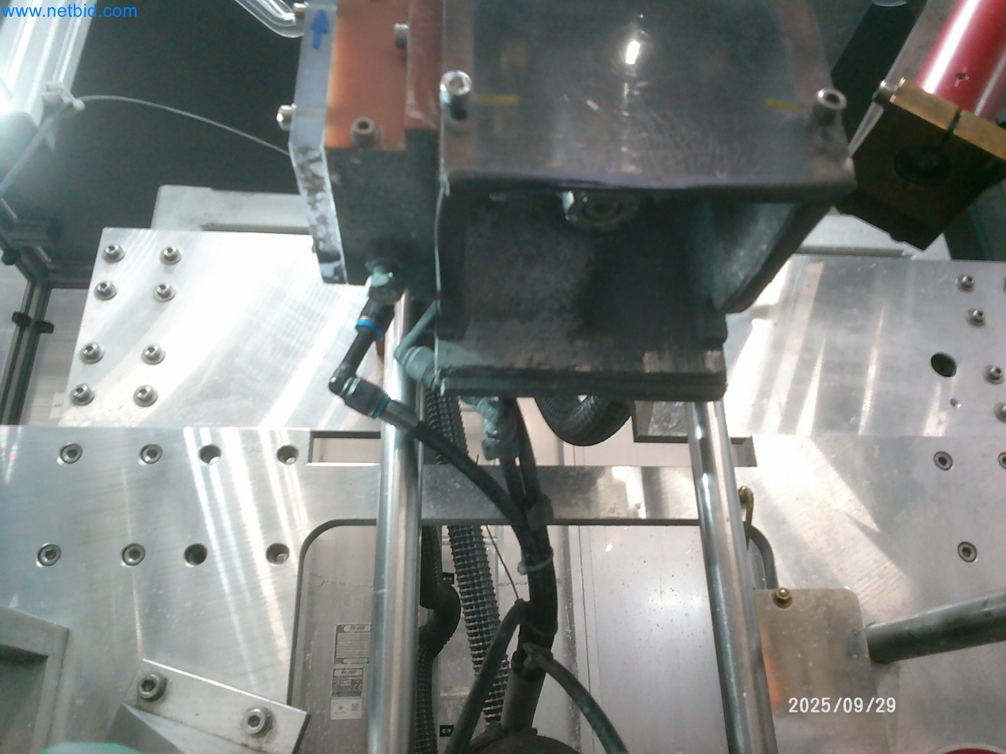 Machines and systems from the automotive supply industry-8