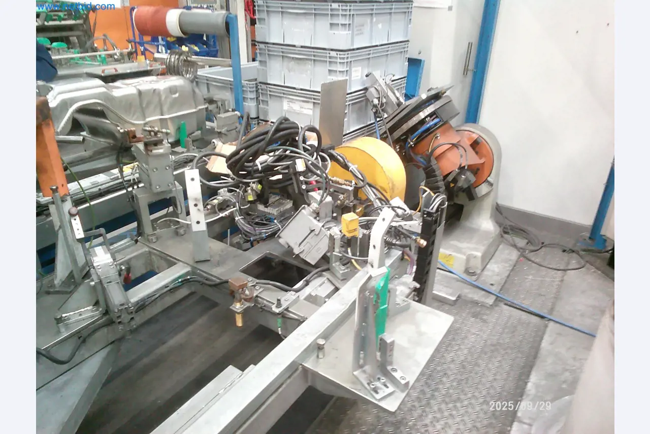 Machines and systems from the automotive supply industry-7