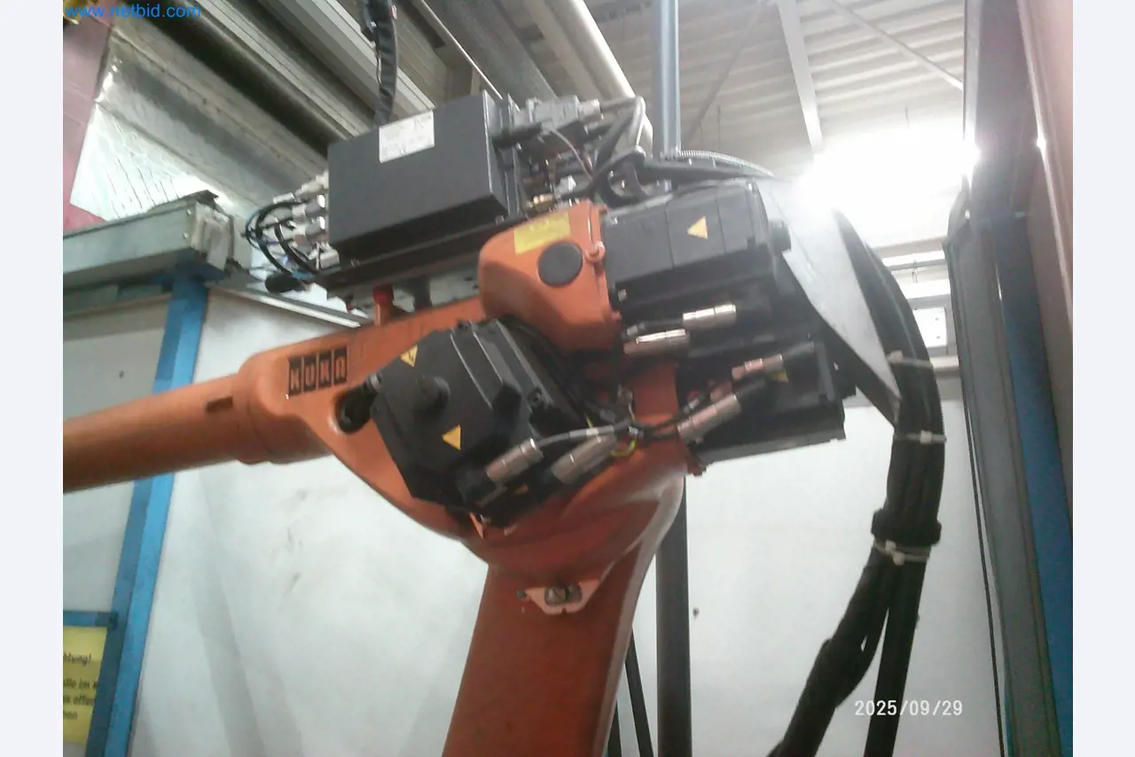 Machines and systems from the automotive supply industry-6