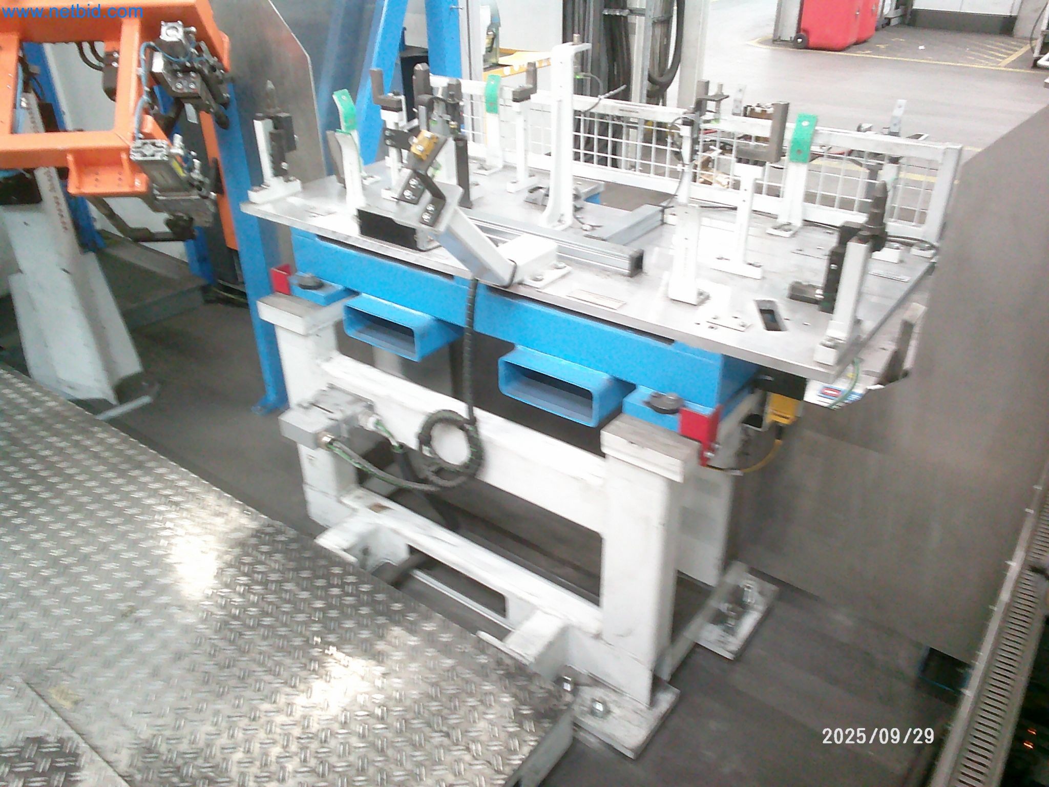 Machines and systems from the automotive supply industry-8