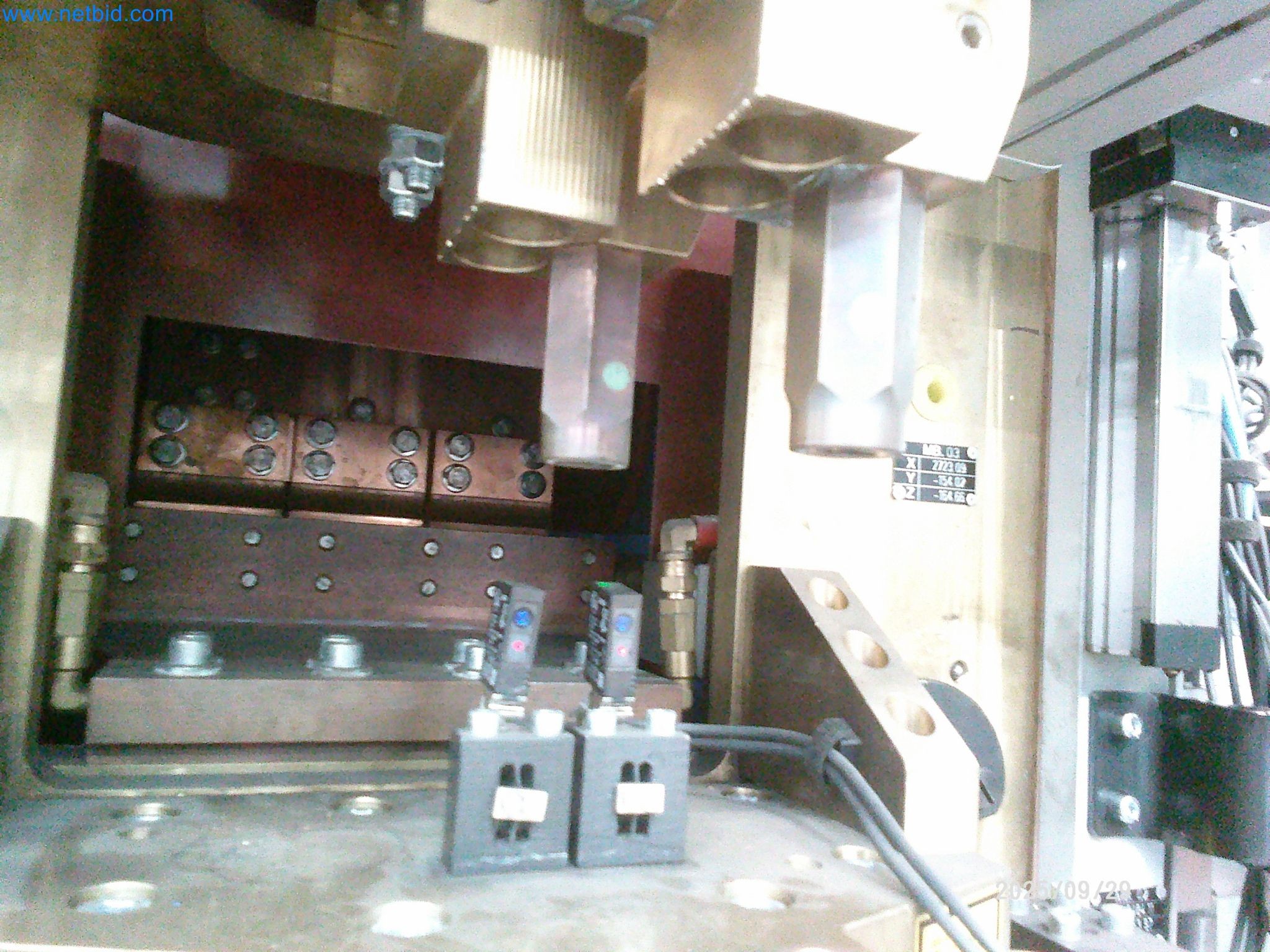 Machines and systems from the automotive supply industry-3