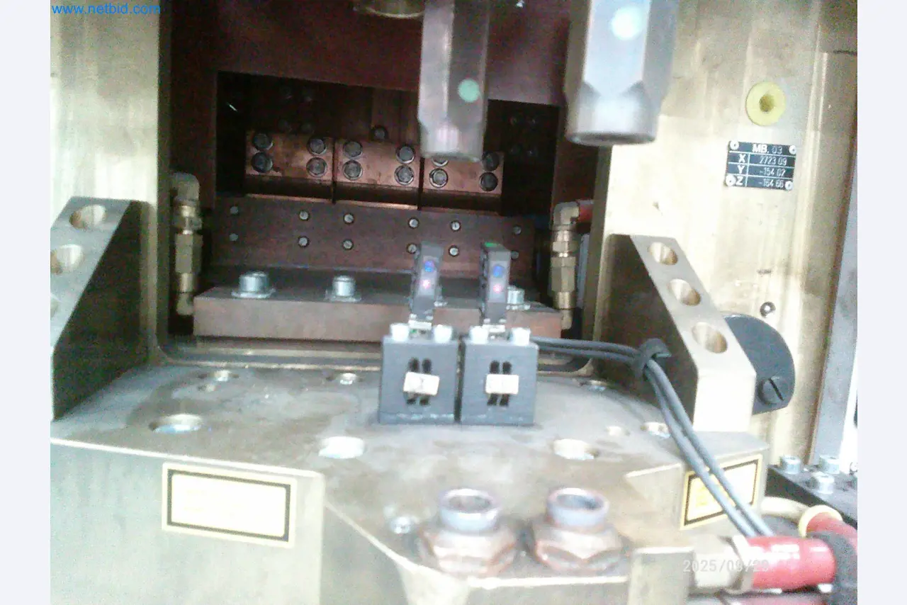 Machines and systems from the automotive supply industry-4