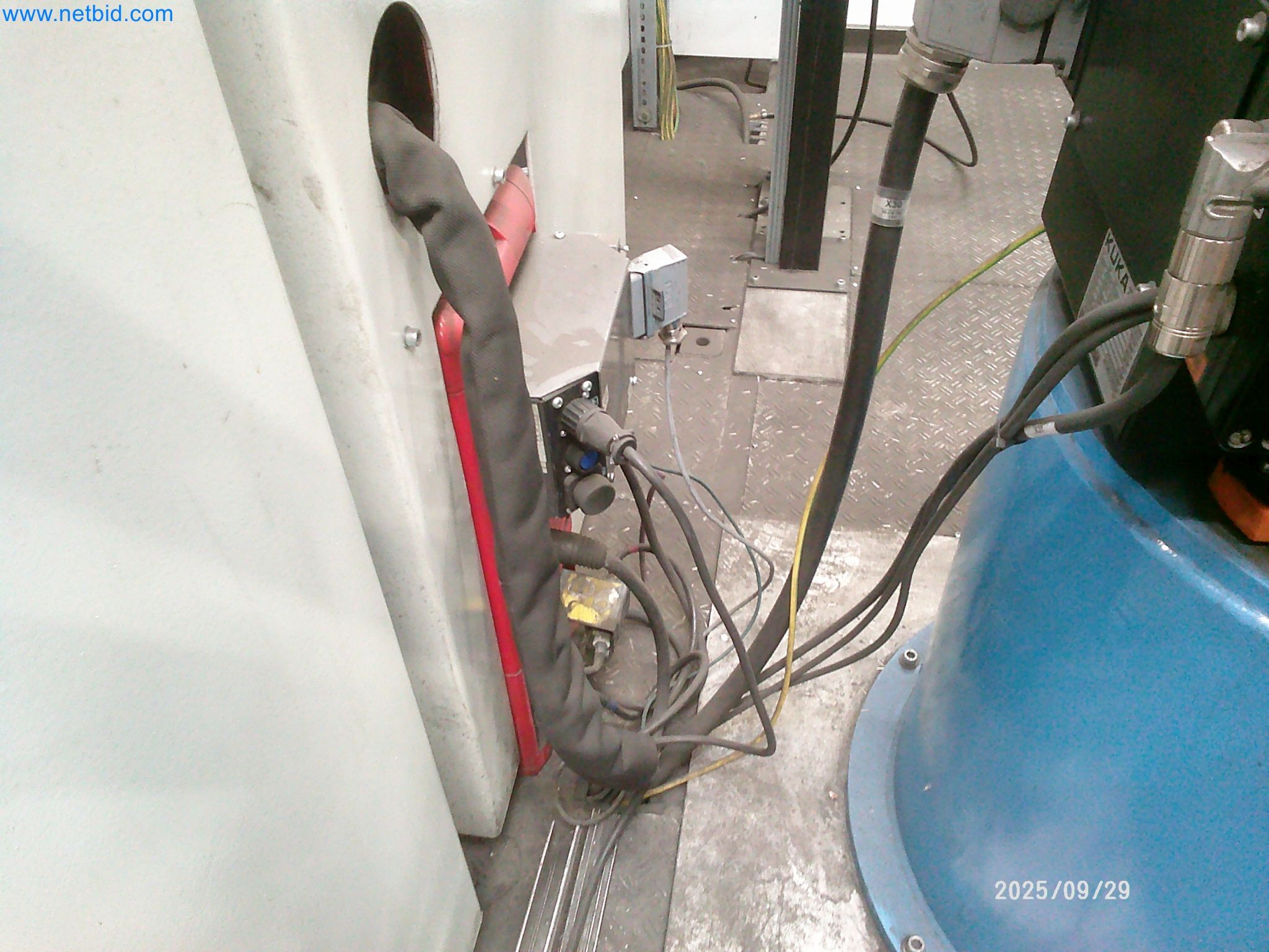 Machines and systems from the automotive supply industry-7